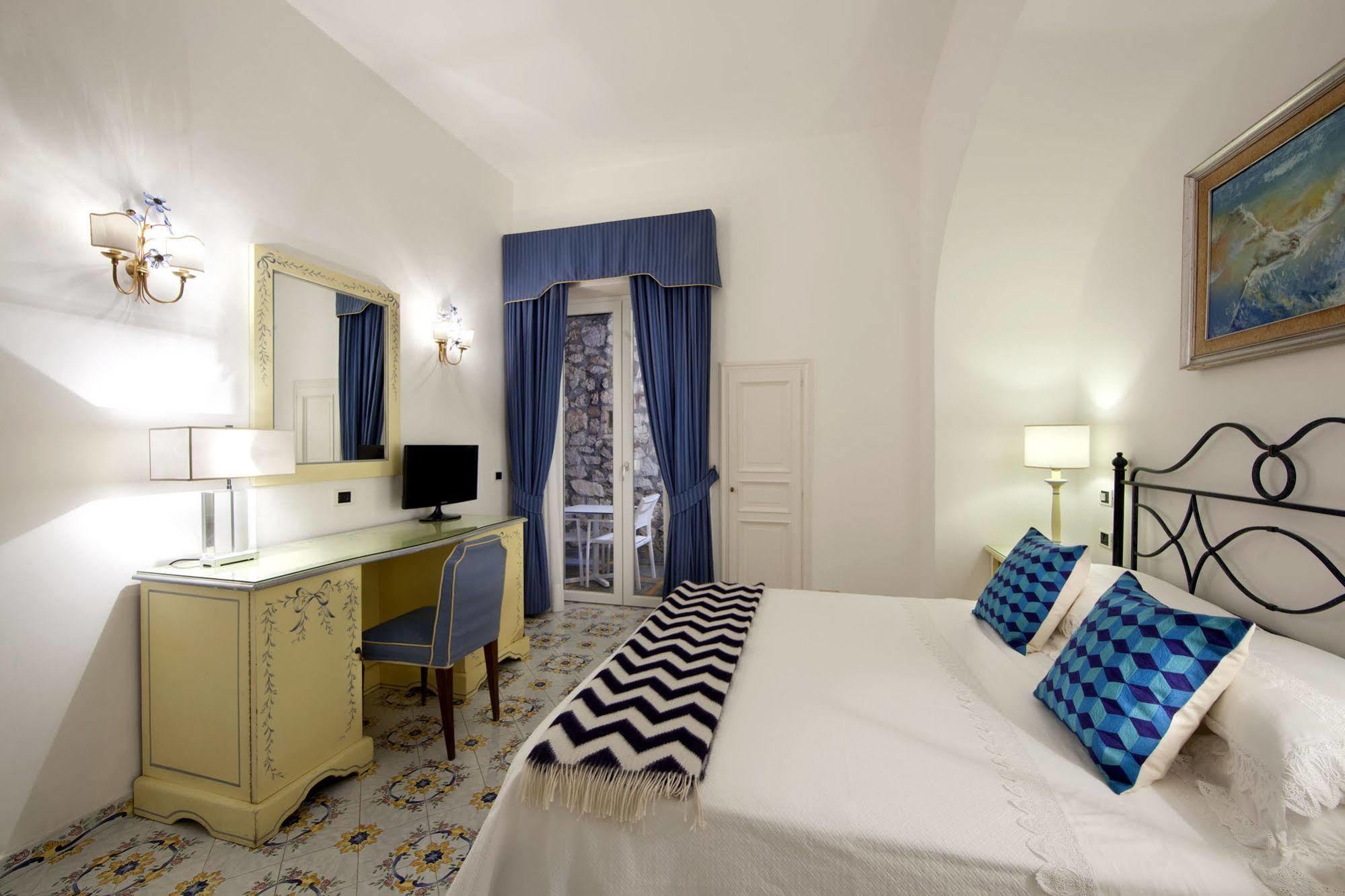 קאפרי Hotel Canasta מראה חיצוני תמונה