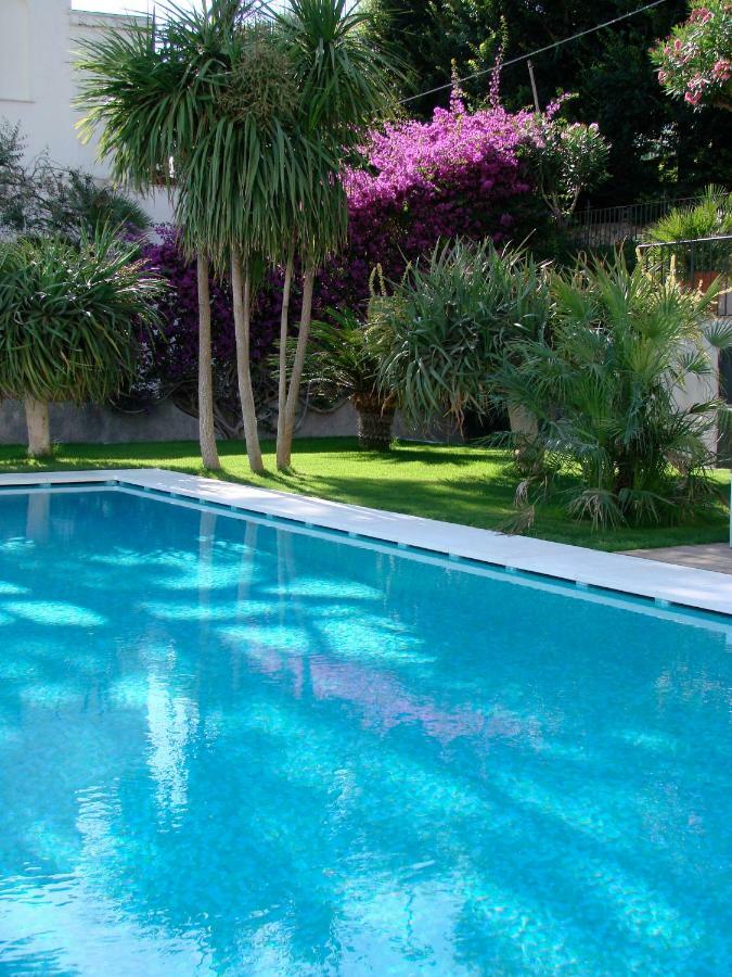 קאפרי Hotel Canasta מראה חיצוני תמונה